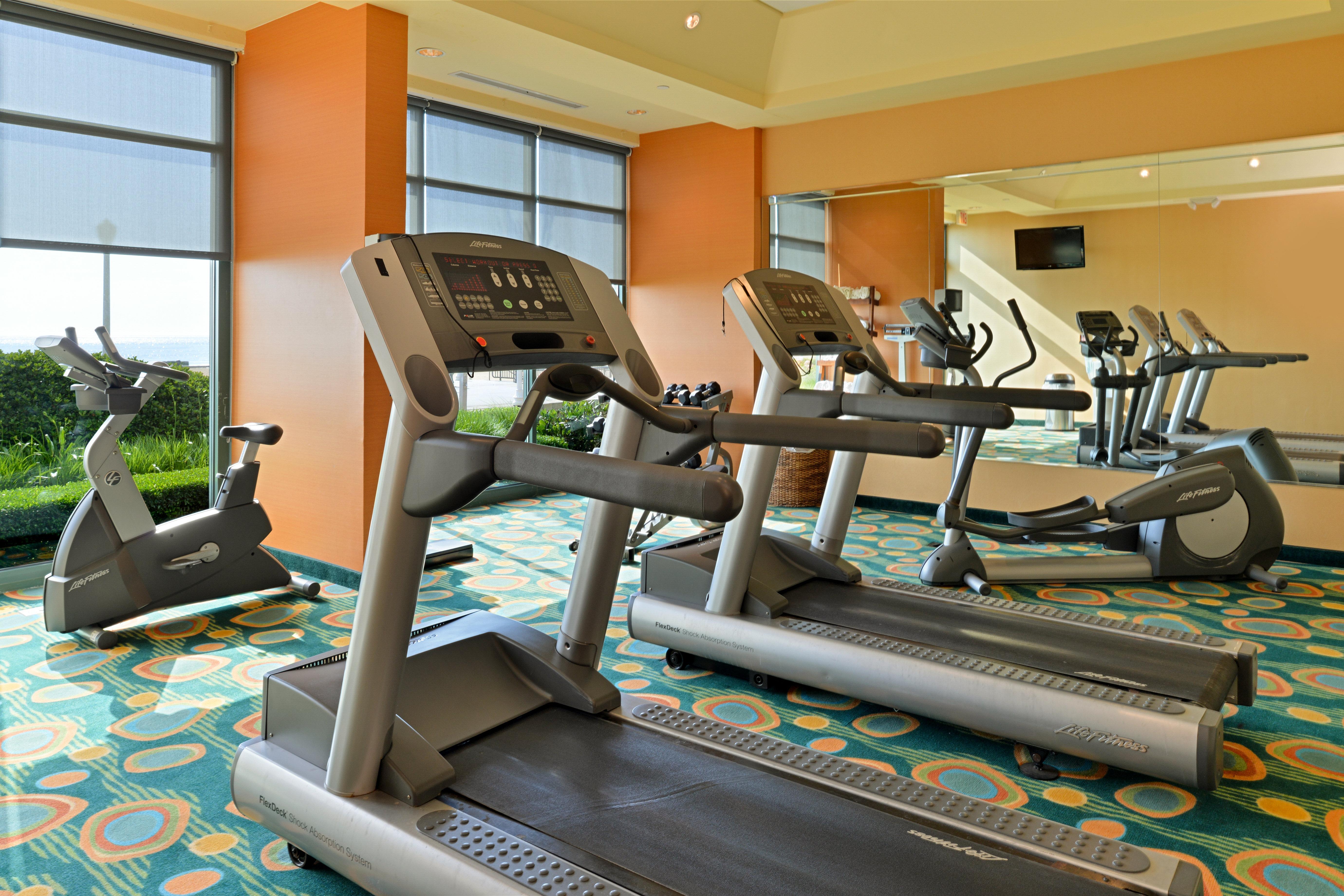 Holiday Inn Express Hotel & Suites Virginia Beach Oceanfront, An Ihg Hotel Экстерьер фото