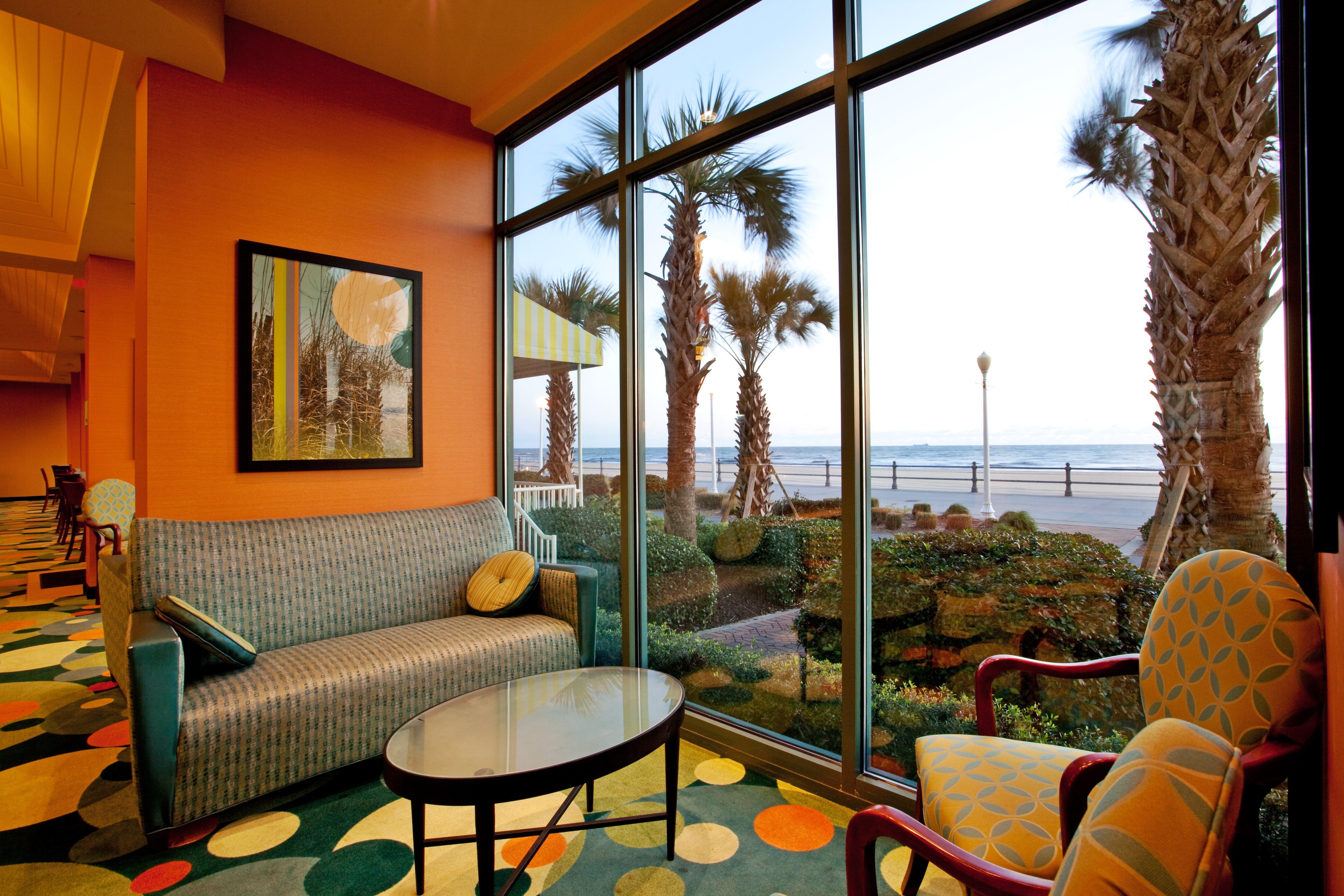 Holiday Inn Express Hotel & Suites Virginia Beach Oceanfront, An Ihg Hotel Экстерьер фото