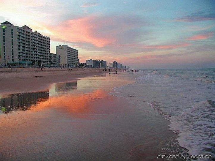 Holiday Inn Express Hotel & Suites Virginia Beach Oceanfront, An Ihg Hotel Экстерьер фото