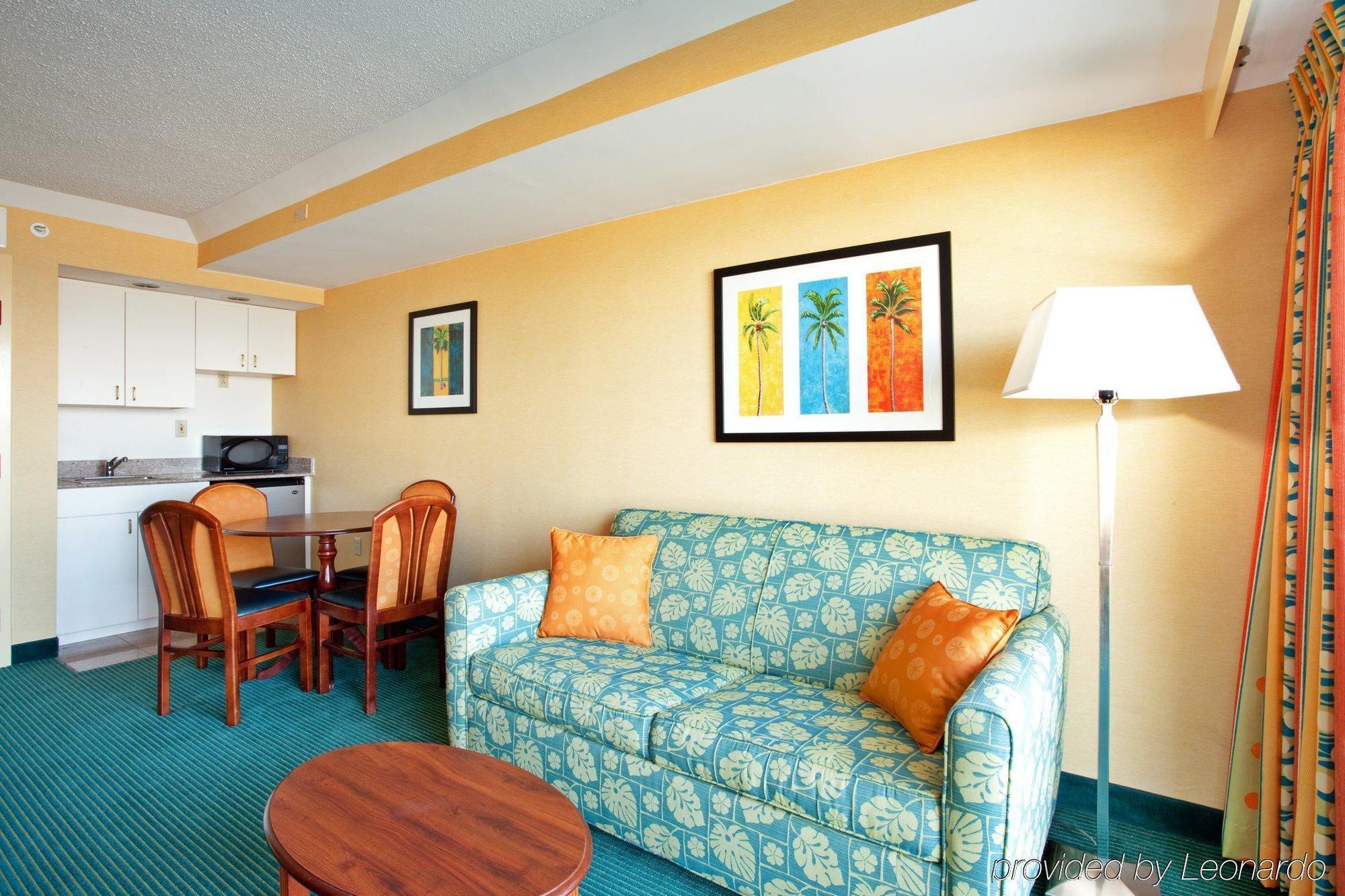 Holiday Inn Express Hotel & Suites Virginia Beach Oceanfront, An Ihg Hotel Номер фото