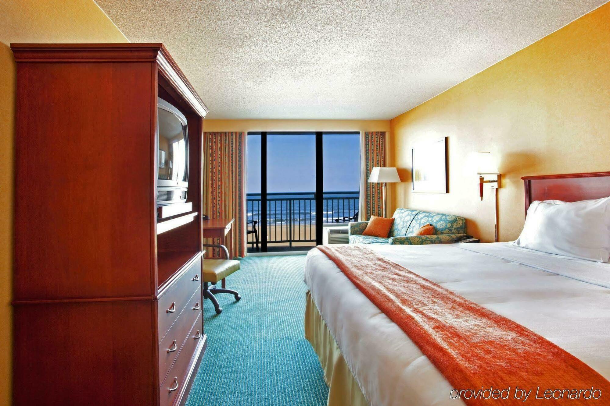 Holiday Inn Express Hotel & Suites Virginia Beach Oceanfront, An Ihg Hotel Номер фото